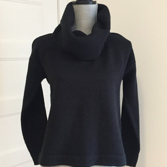 Boxy Cropped Knit Polo/Turtle neck sweater sz M - Black - Picture 2 of 15